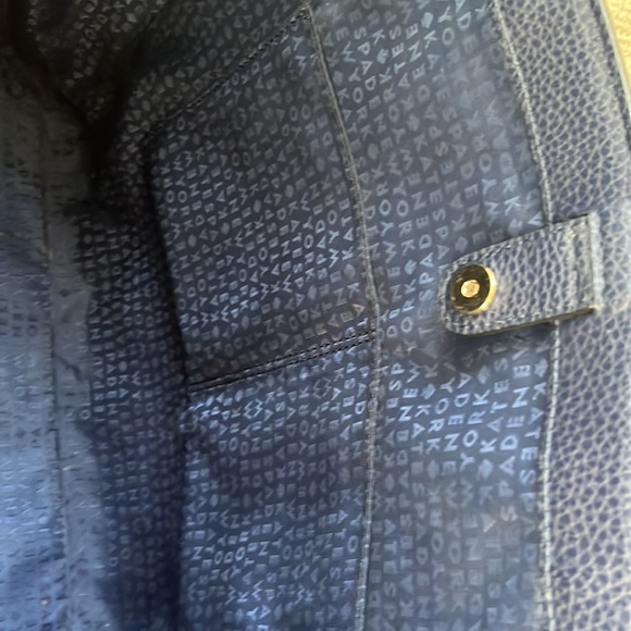 Authentic Kate Spade Large Pebbled Leather Tote - Picture 9 of 12